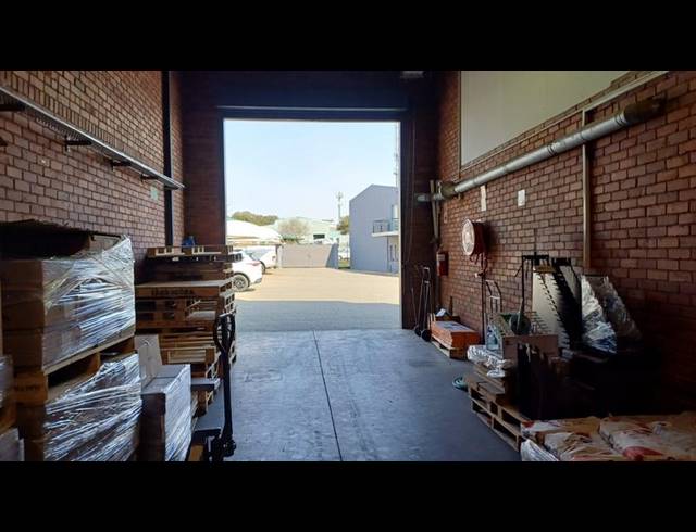 INDUSTRIAL PROPERTY TO RENT IN ROOIHUISKRAAL